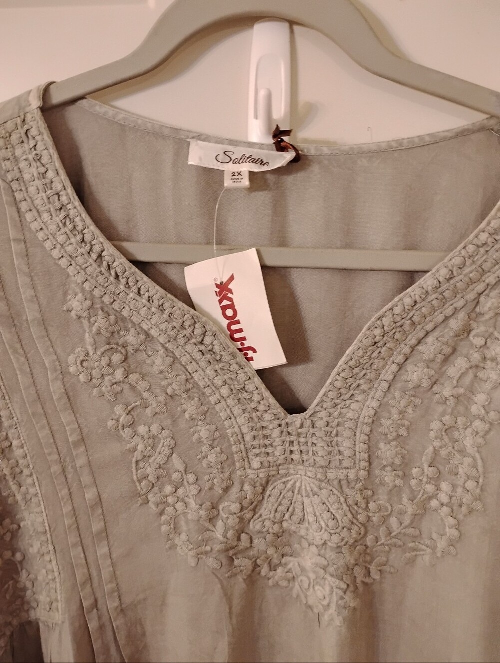 Solitaire Brand Boho Top Balloon Sleeves - Picture 5 of 5